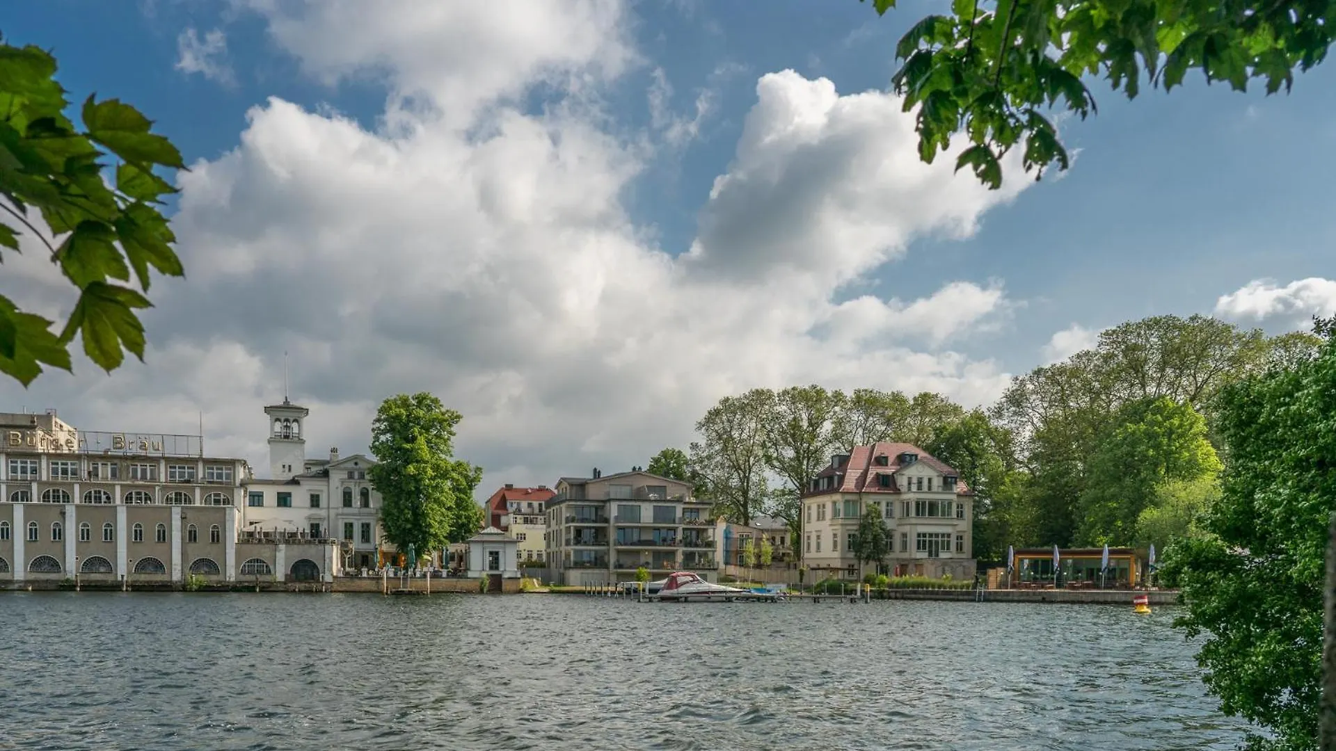 Dom wakacyjny Ferienpark Ruebezahl Am Mueggelsee, Haus 13 Erle Mit Eigener Sauna, Idealer Ort Fuer Natur- Und Erholungssuchende, Fuer Radfahrer, Familien Mit Kindern Und Hundeliebhaber Berlin Niemcy